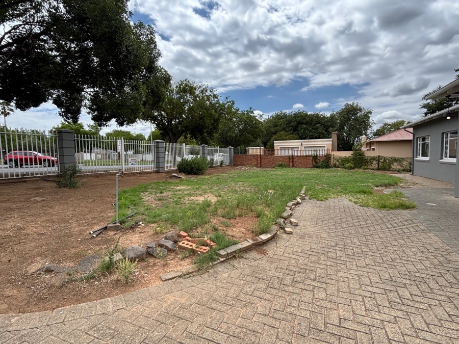 4 Bedroom Property for Sale in Dan Pienaar Free State